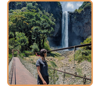 route des cascades banos equateur